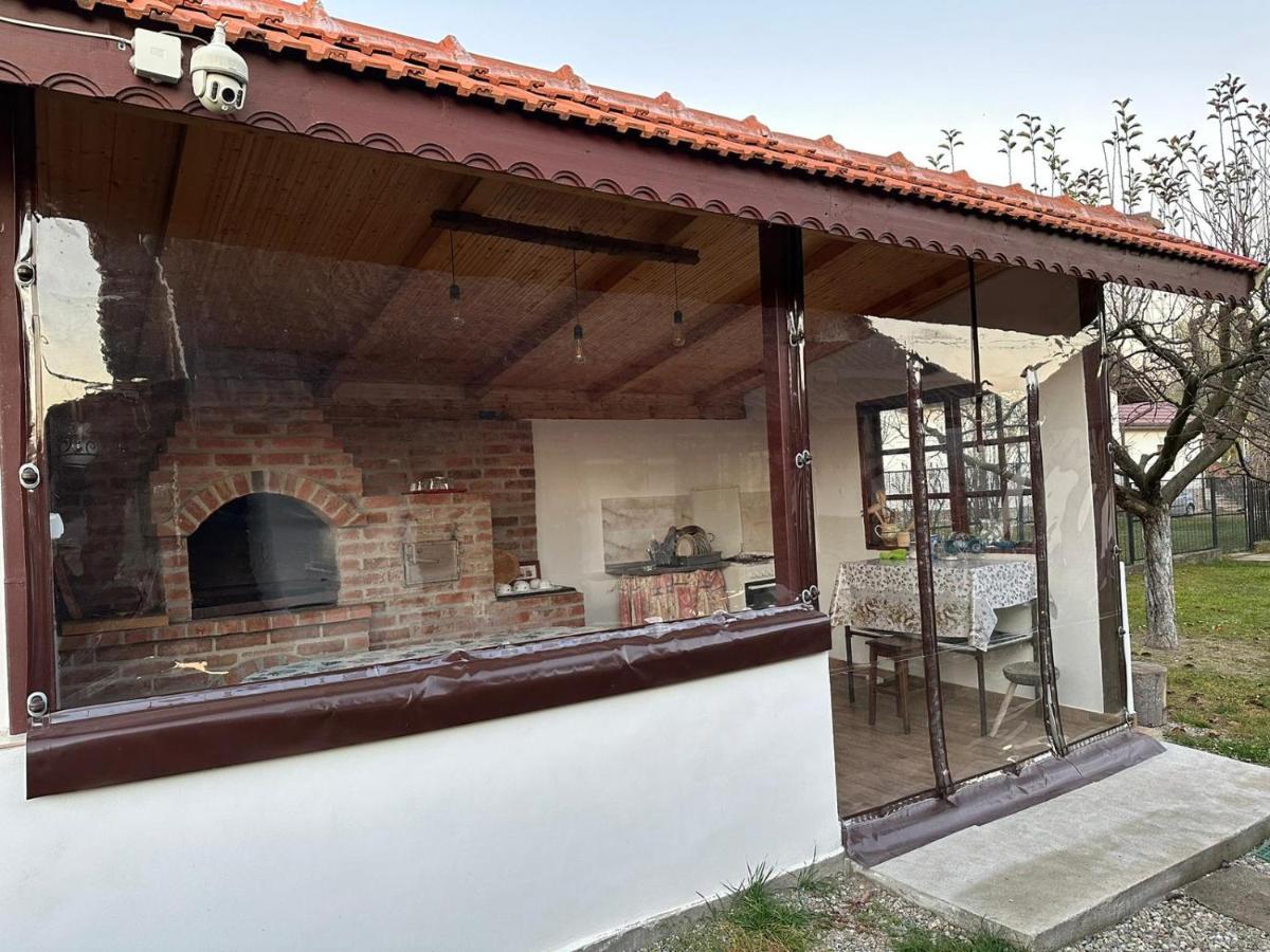 Casa De Vacanta Mirela Новач-Стрэйни Экстерьер фото