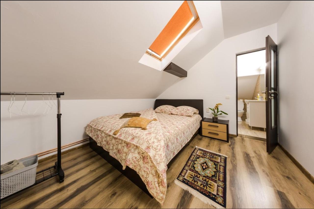 Casa De Vacanta Mirela Новач-Стрэйни Экстерьер фото